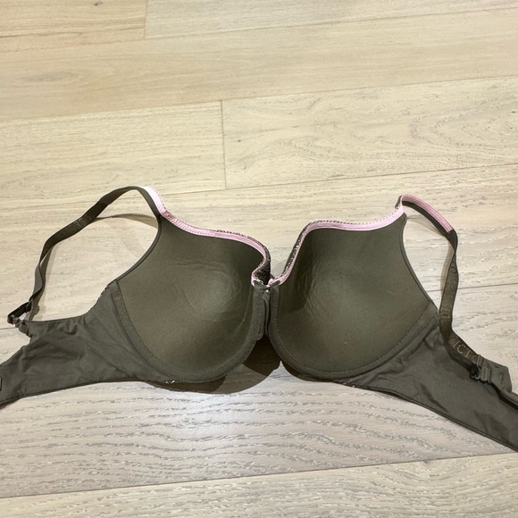 Victoria secret bra - Picture 2 of 4